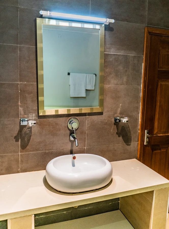 Two-Bed Single Level · Master Bathroom