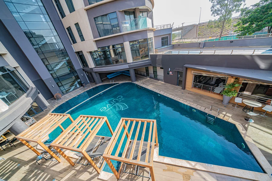 The Curve · Pool & Pool Bar