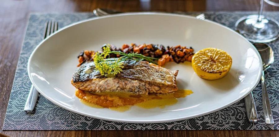 The Curve · Restaurant Tasting