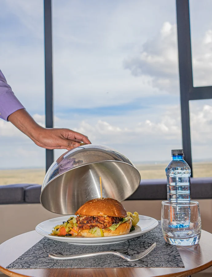 The Curve · Room Service Tasting
