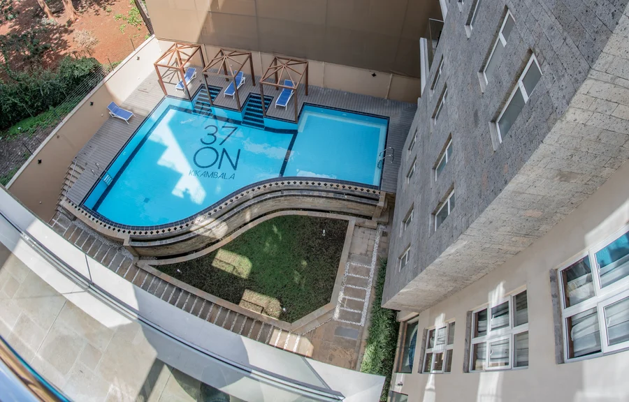37 On Kikambala · Pool