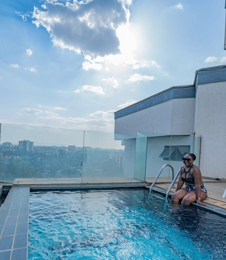 Swimming pool — Skyline Penthouse